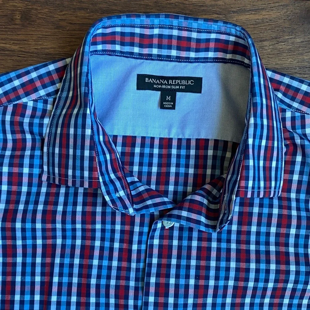 Banana Republic Red and Blue Plaid Long-Sleeve Button-Down Shirt